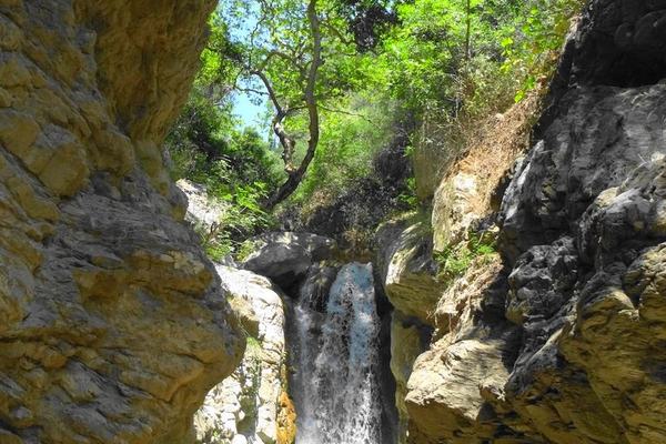 Φαράγγι & Καταρράκτης Σεργούλας - Rivertrekking & βουτιές στο ποτάμι & στην παραλία!