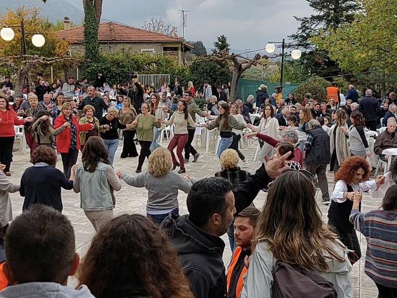Καλλίδρομο όρος - Πεζοπορία σε ελατοδάση & οροπέδια και γλέντι στην γιορτή τσίπουρου του Μπράλου!