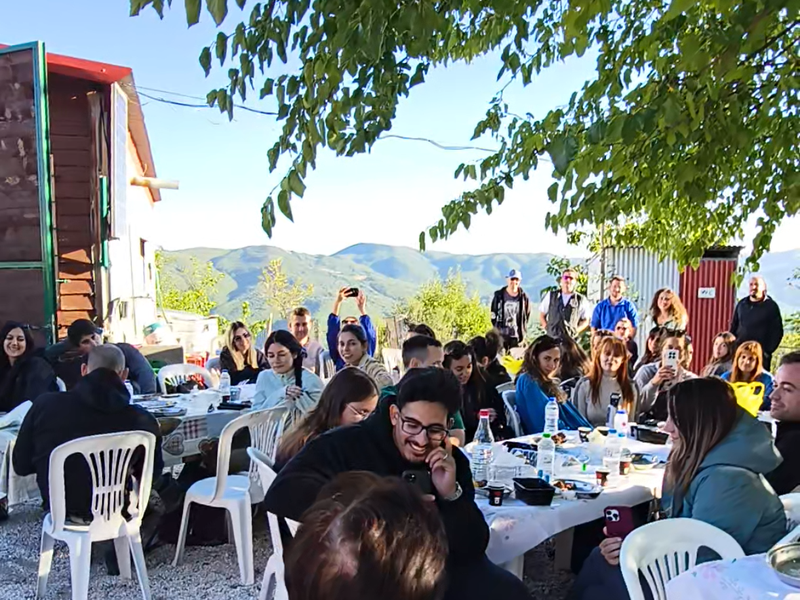 Αρχαία Δολοπία - Κάστρο Μενελαϊδος! Πεζοπορία στις πλαγιές των νότιων Αγράφων & φαγητό σε ρακοκάζανο!